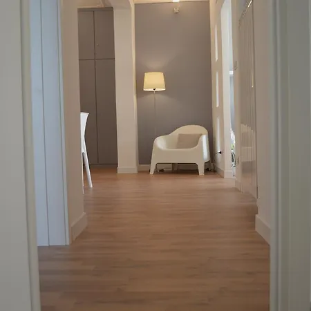 Couette-café Domus 129 *